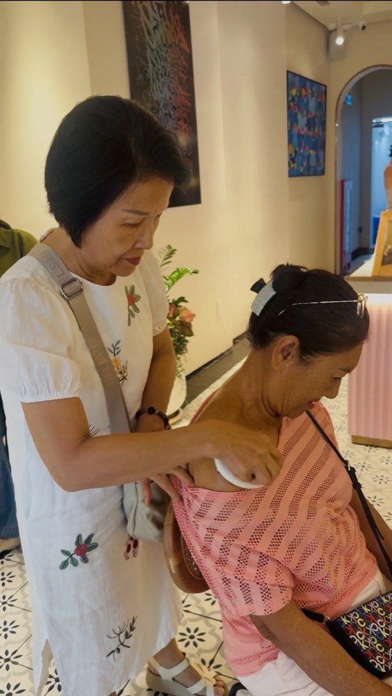 Massage bằng WellSpa iO